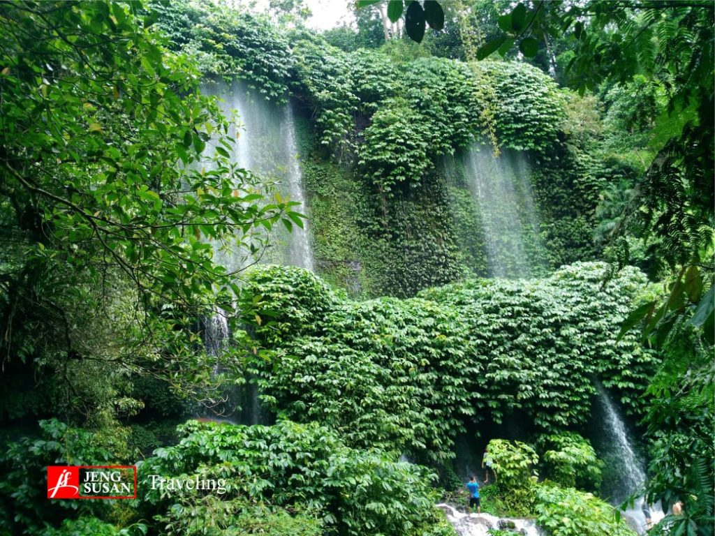 Pesona Air Terjun Benang Kelambu Geopark Rinjani di Lombok ...