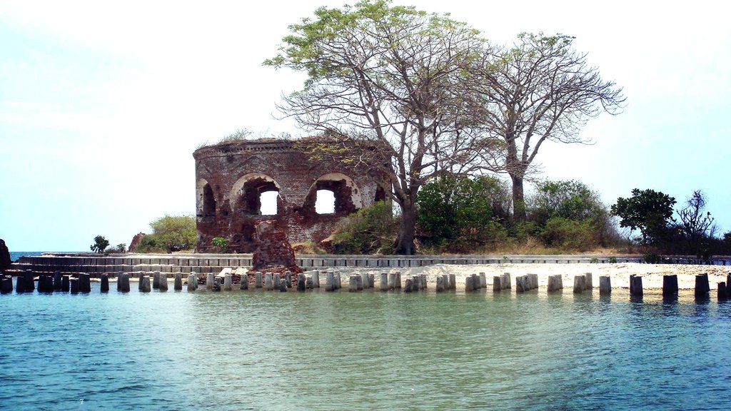 Tempat Wisata Onrust di Pulau Seribu yang Bikin Ketagihan