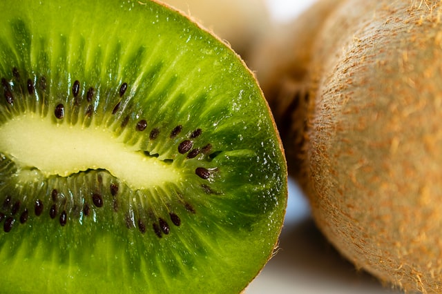 khasiat buah kiwi