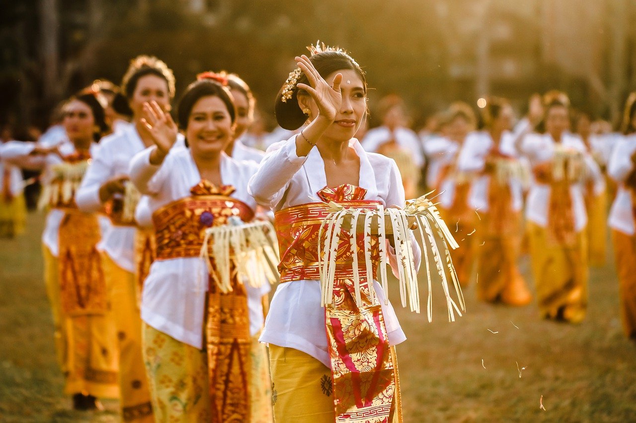 Perkembangan Bahasa Daerah Suku Bali